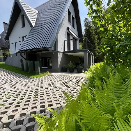 Przy Gazownikow 12 *