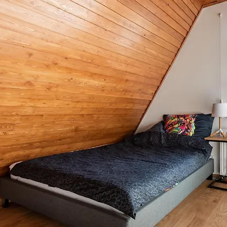 Daire Przy Gazownikow 12 *